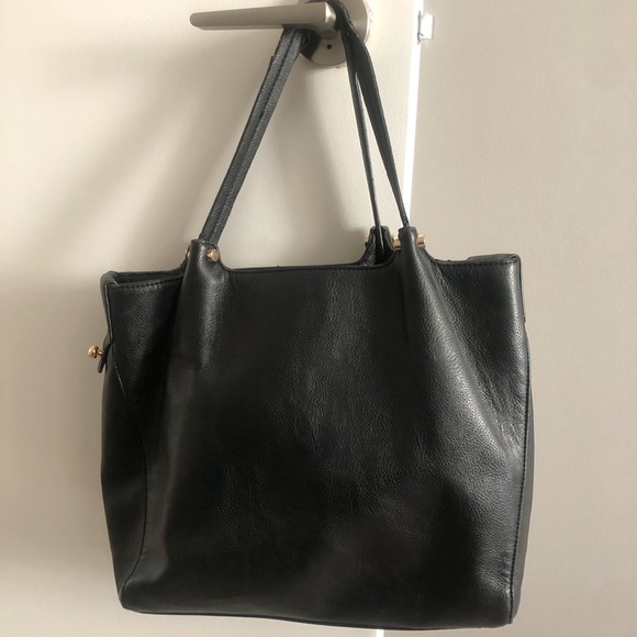 Black purse - Picture 2 of 8